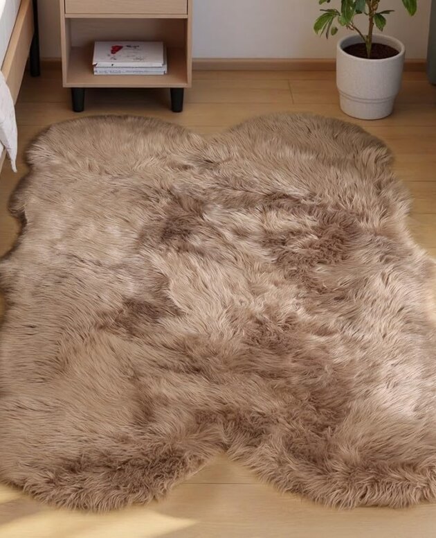 Goolela Faux Sheepskin Fur Rug Light Brown Beige Fluffy Rug