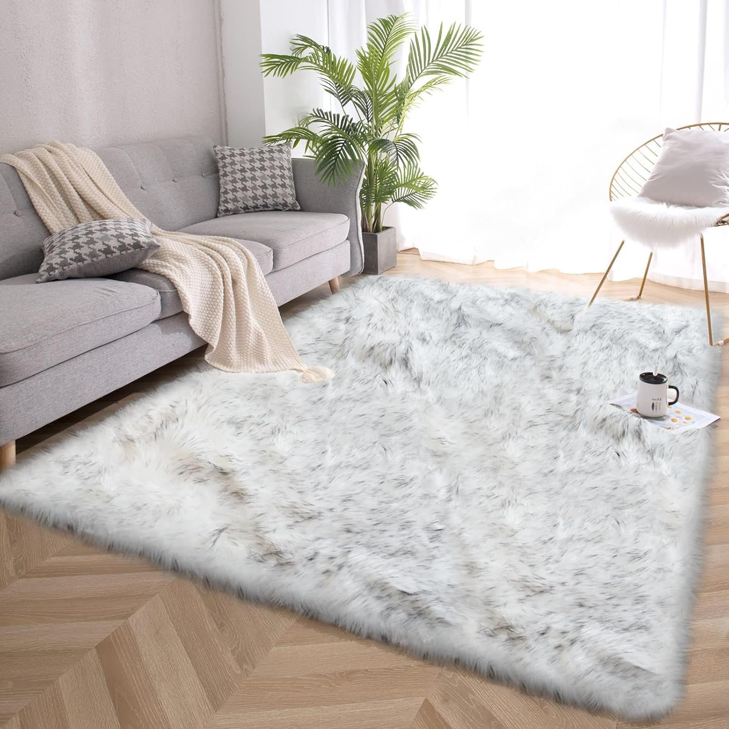 Goolela Area Rug Washable Faux Fur Rug White and Grey Tips